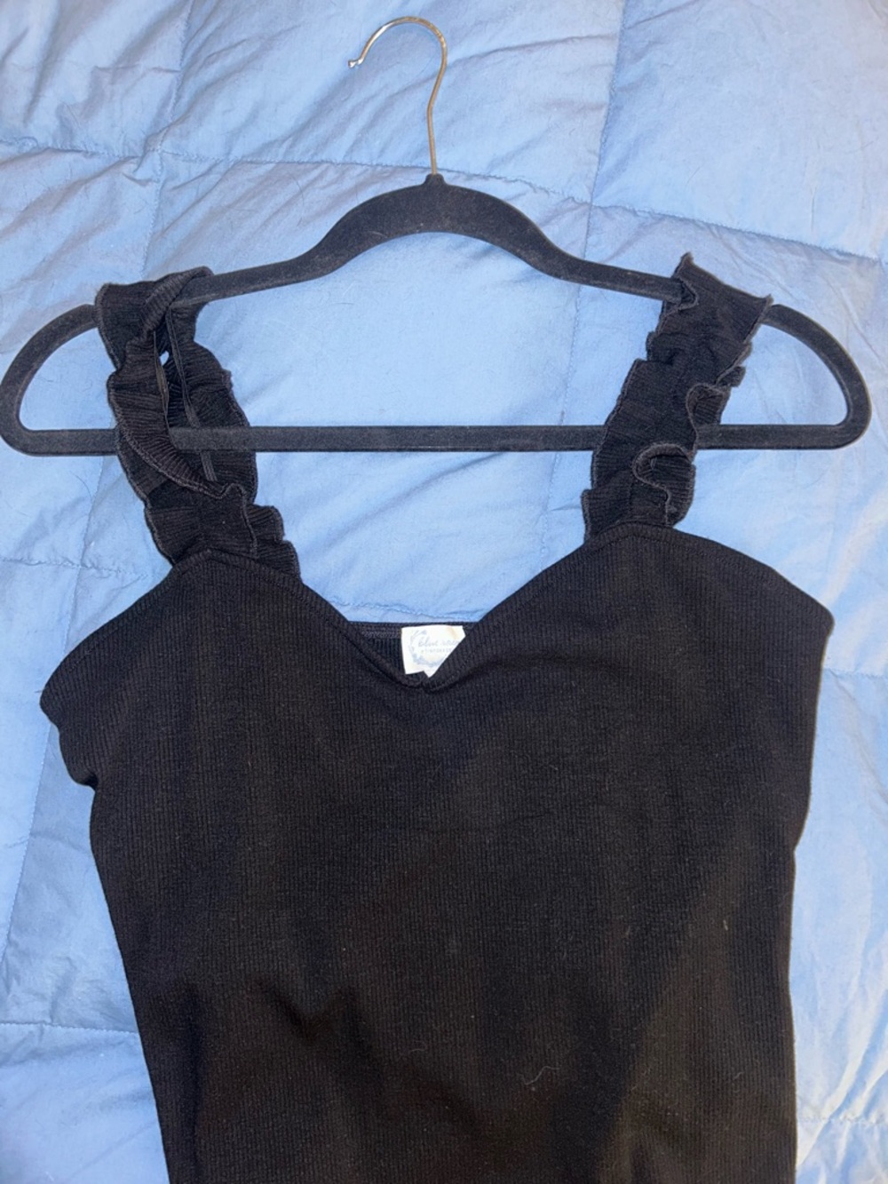 Black Ruffle Strap Ribbed Snap Bodysuit - Picture 2 of 6